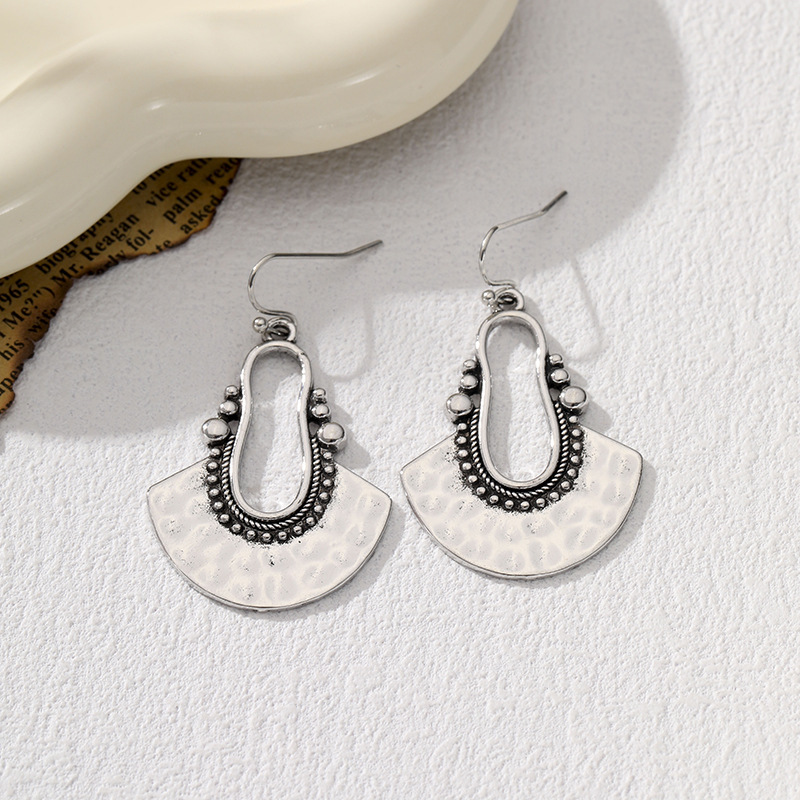 Hollow fan-shaped alloy pendan - Women'S Accessories Manufacturers 评论和价格
