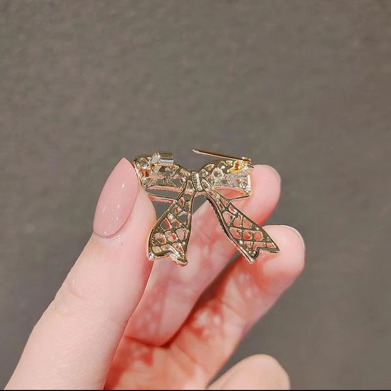 Punk Girl Brooch 2025 Fashiona - Women'S Accessories Manufacturers 评论和价格